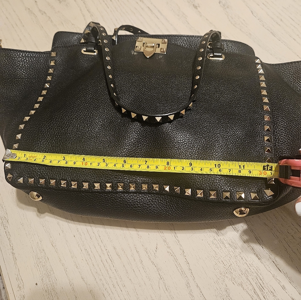 Valentino Garavani Black Tote with Platinum Studs - Picture 7 of 8
